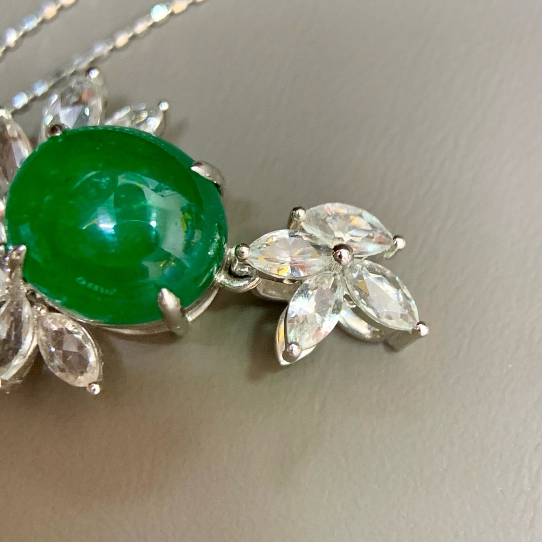 14k Gold 7.11 Ctw Vivid Green Natural Emerald & Sapphire Pendant( Without Chain ) - 5