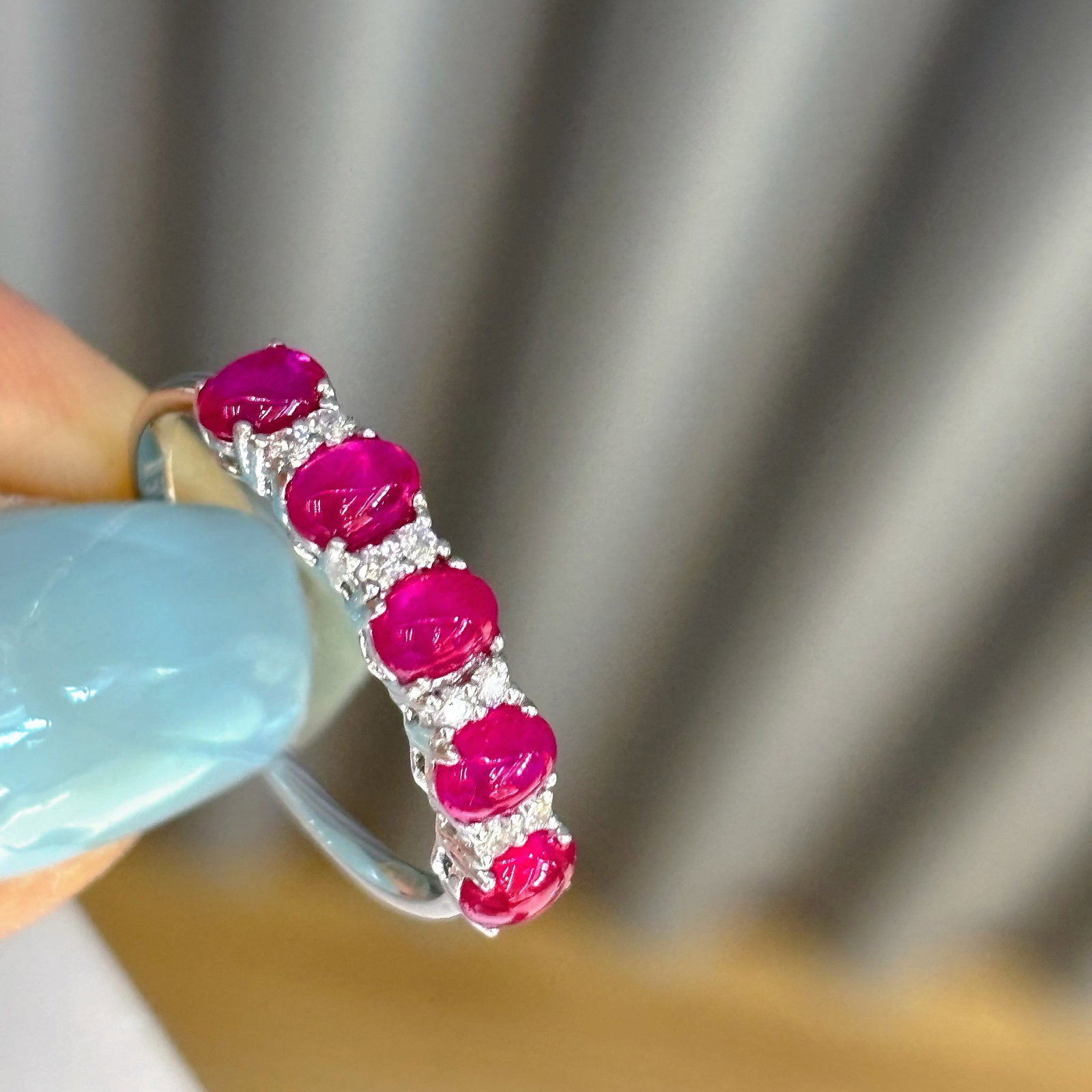 14k Gold 1.5 Ct Natural Ruby & Diamond Ring: Ref:230998228 // gold content:14k gold // ring size:7. 25us // // main gemstone:ruby // shape:oval // carat weight:1. 5ct // color:red // treatment:natural // // adjacent gemstone 2 : diamond //