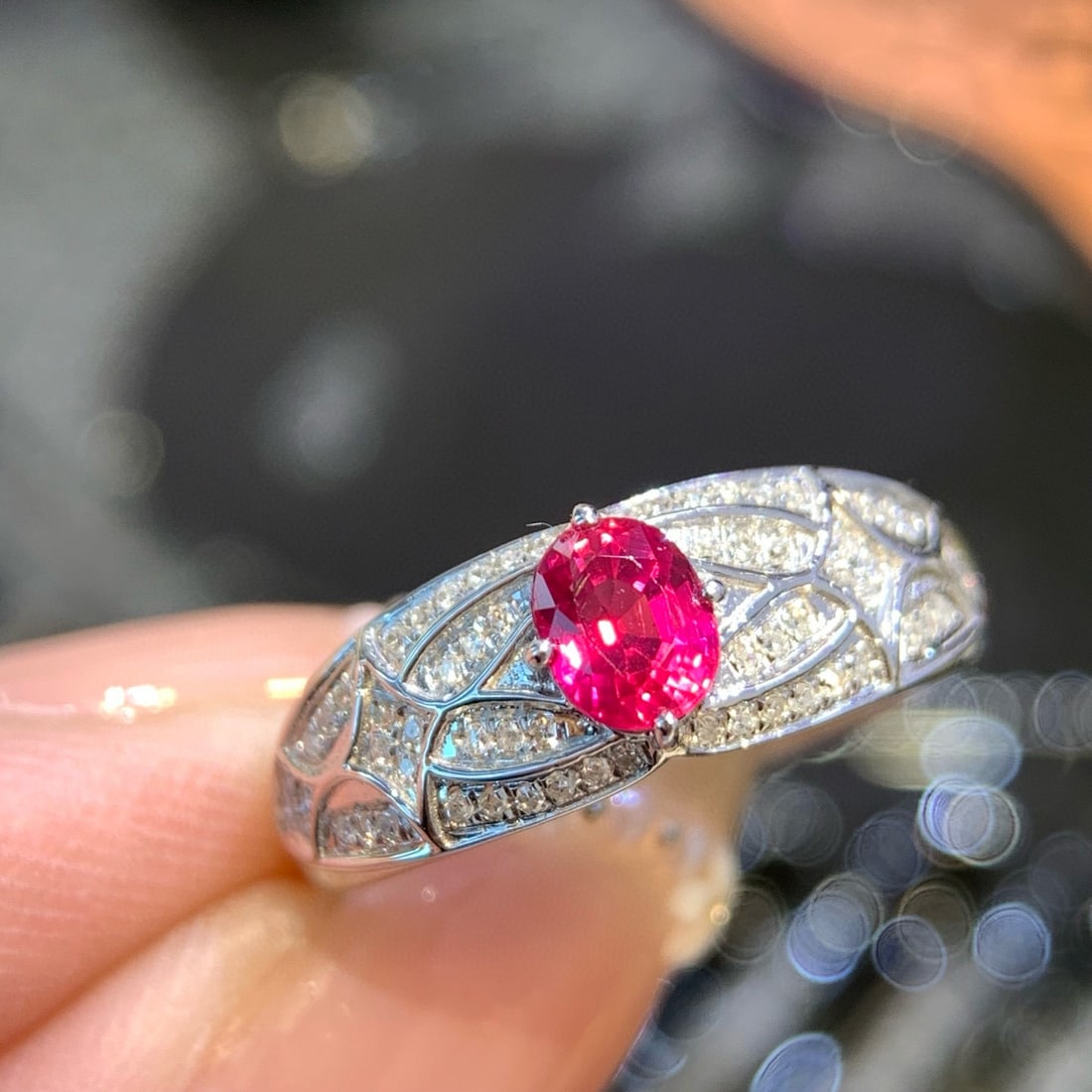 14k Gold 0.68 Ct Natural Ruby & Diamond Ring: Ref:230998227 // gold content:14k gold // ring size:7. 25us // // main gemstone:ruby // shape:oval // carat weight:0. 68ct // color:red // treatment:natural // // adjacent gemstone 2 : diamond //