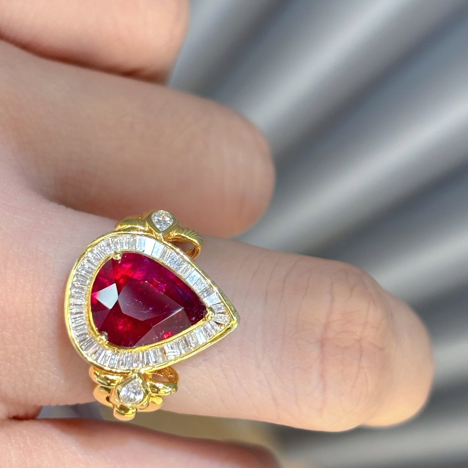 14k Gold 3 Ct Natural Tourmaline & Diamond Ring - 2