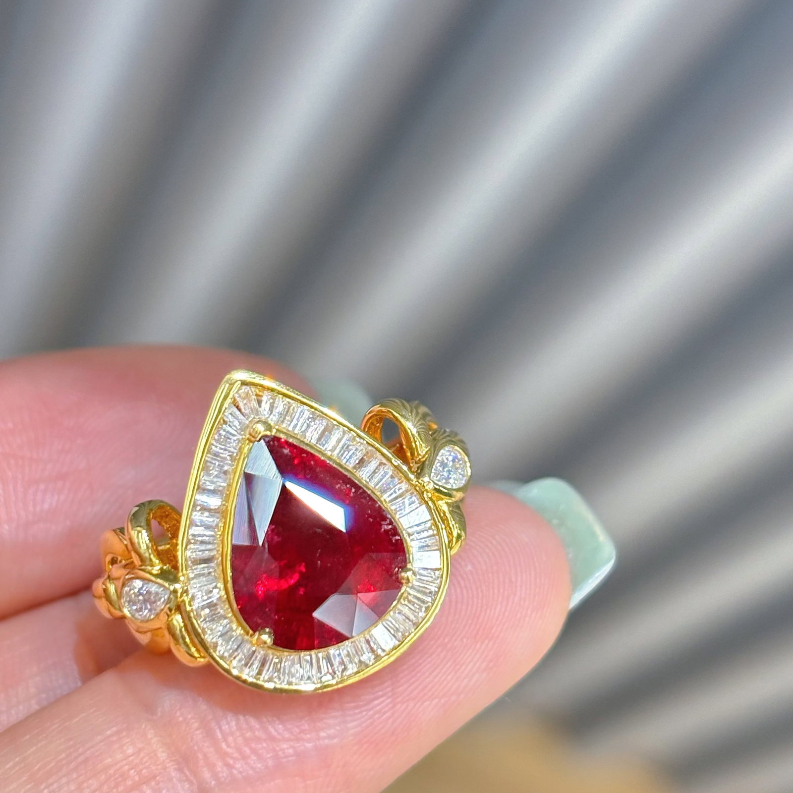 14k Gold 3 Ct Natural Tourmaline & Diamond Ring - 4