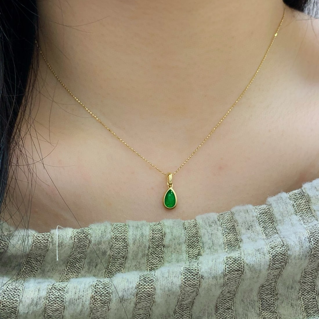 14k Gold 0.70 Ct Vivid Green Natural Emerald Pendant( Without Chain ) - 3