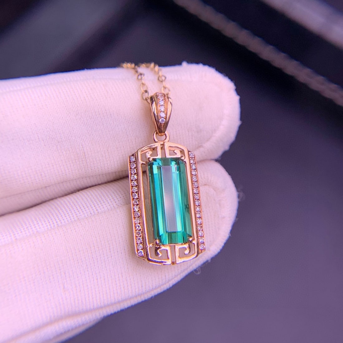 14k Gold 2.1 Ct Natural Tourmaline & Diamond Pendant( Without Chain ) - 3