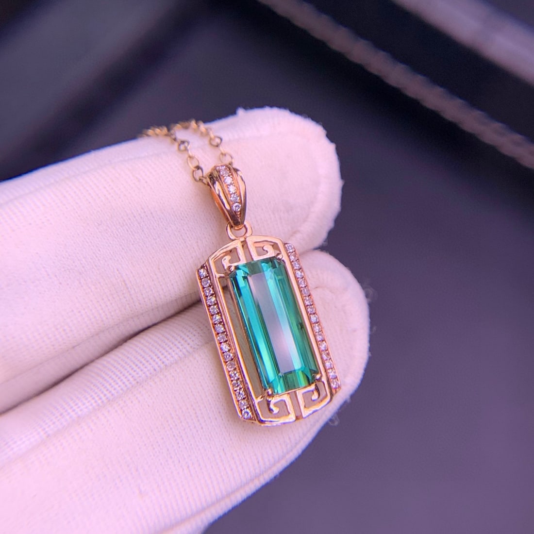 14k Gold 2.1 Ct Natural Tourmaline & Diamond Pendant( Without Chain ) - 4