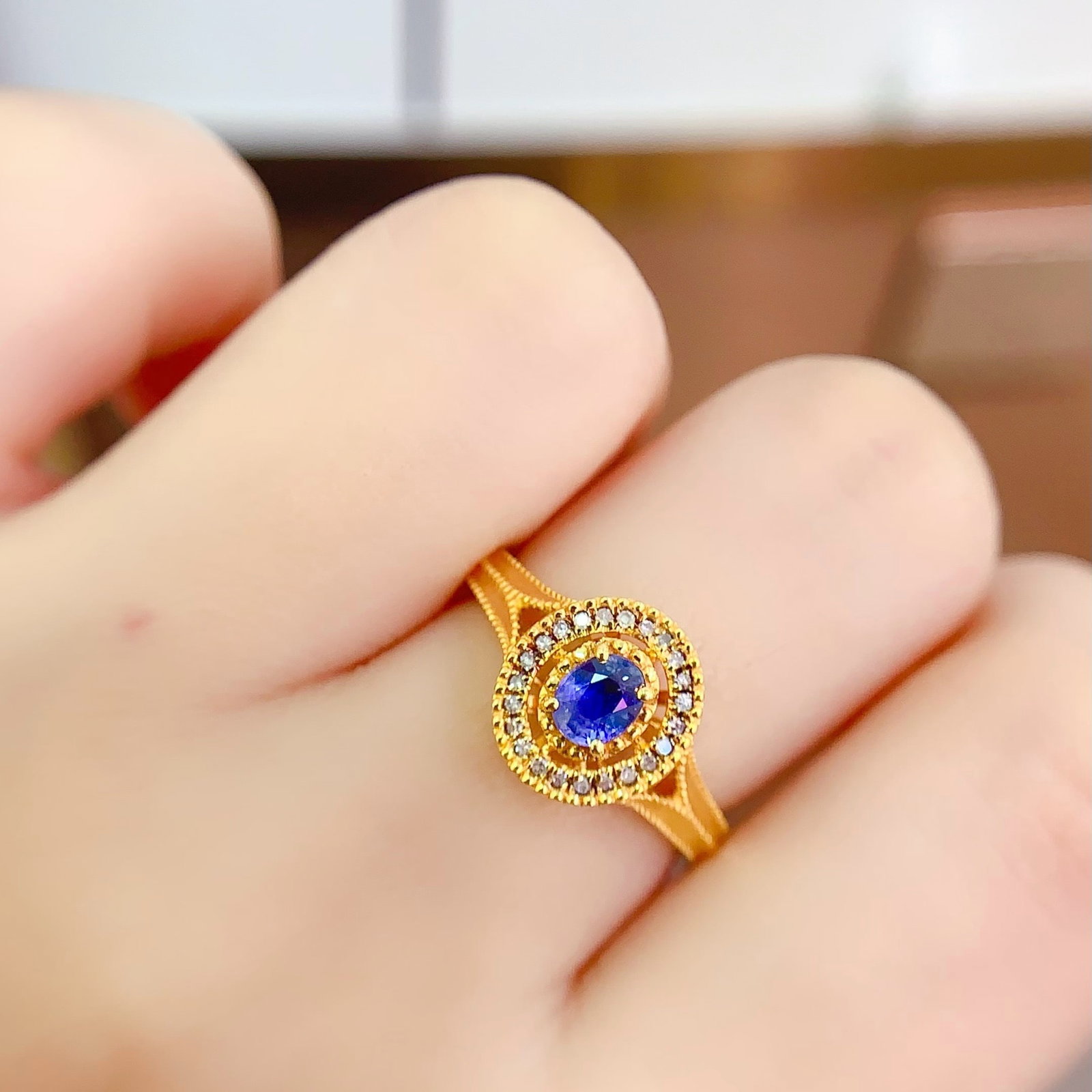 14k Gold 0.4 Ct Natural Sapphire & Diamond Ring - 7
