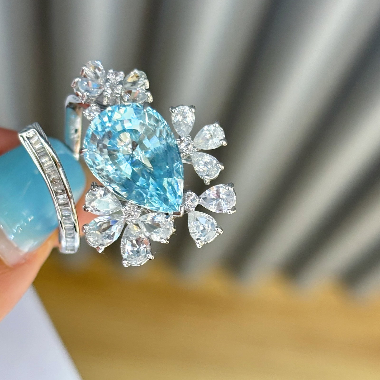 14k Gold 4.75 Ct Natural Aquamarine & Diamond & Sapphire Ring - 2