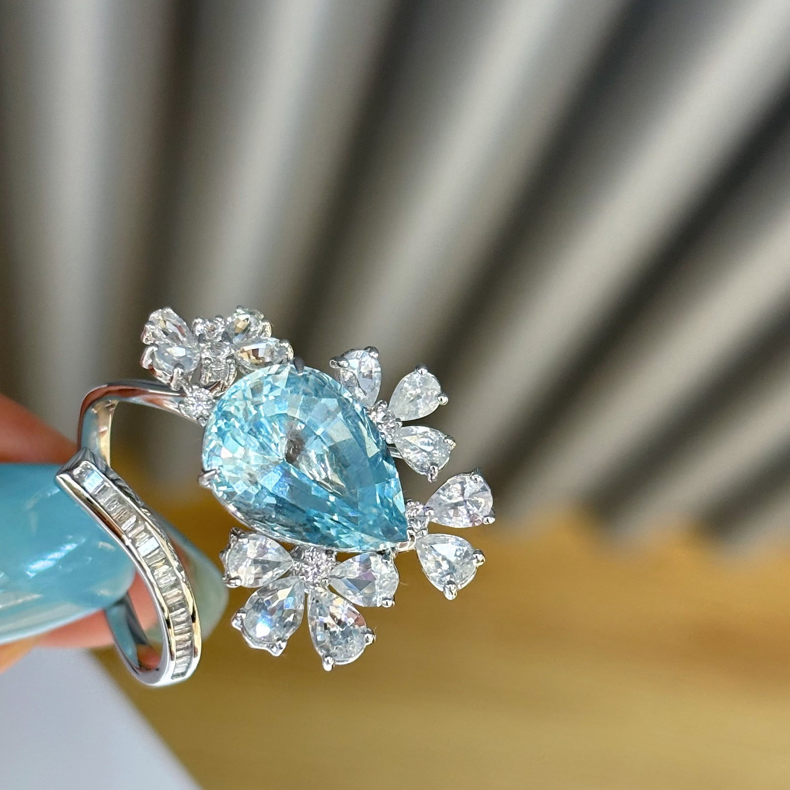 14k Gold 4.75 Ct Natural Aquamarine & Diamond & Sapphire Ring - 4