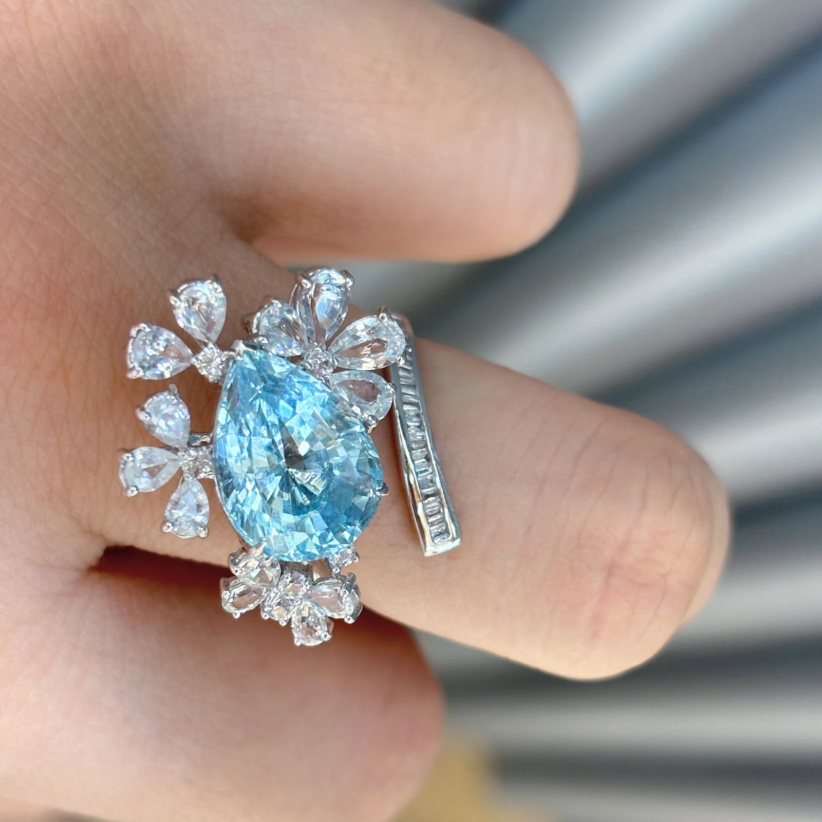 14k Gold 4.75 Ct Natural Aquamarine & Diamond & Sapphire Ring - 5