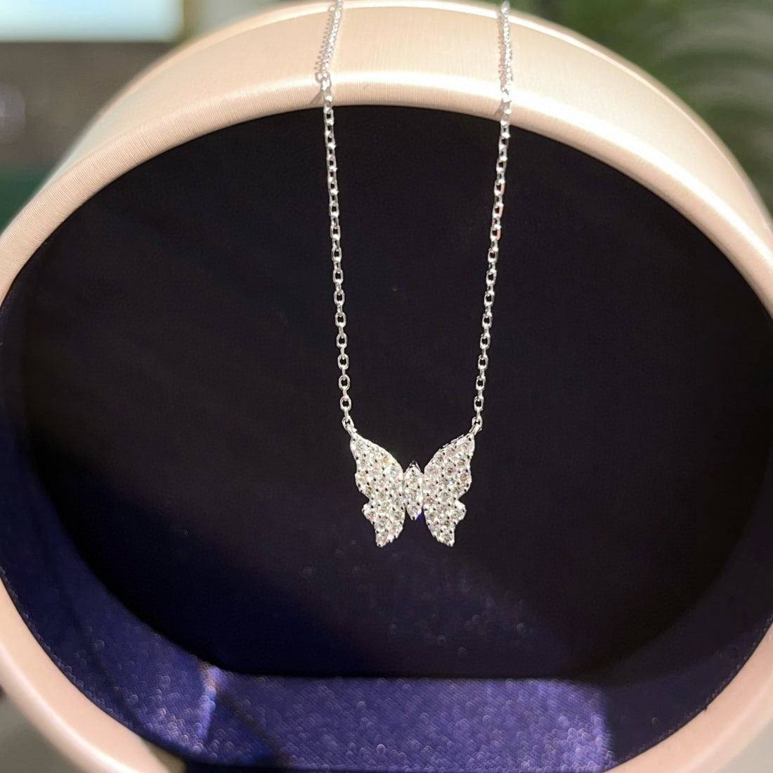 14k Gold 0.31 Ct Natural H Diamond & Butterfly Necklace - 2