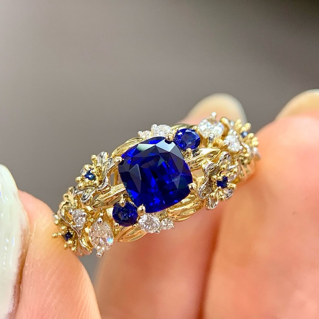 14k Gold 1.44 Ctw Natural Sapphire & Diamond Ring: Ref:230998282 // gold content:14k gold // ring size:7. 25us // // main gemstone:sapphire // shape:cushion // carat weight:1. 19ct // color:royal blue // treatment:natural // // adjacent gemstone 2 : d