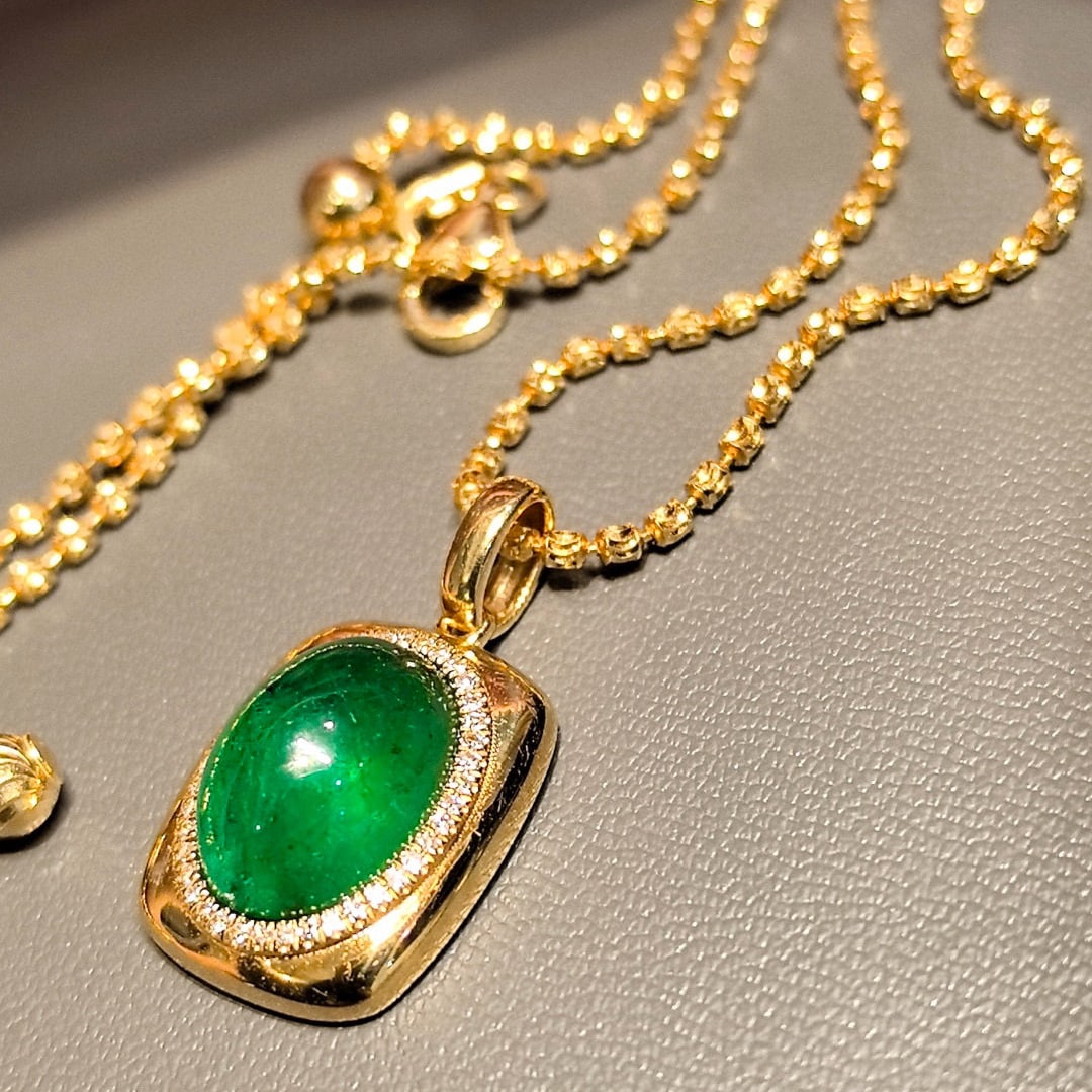 14k Gold 4.38 Ctw Vivid Green Natural Emerald & Diamond Pendant( Without Chain ) - 4