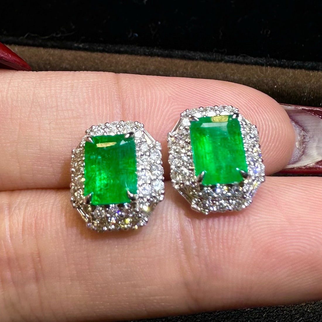 14k Gold 3.07 Ctw Vivid Green Natural Emerald & Diamond Earrings - 2