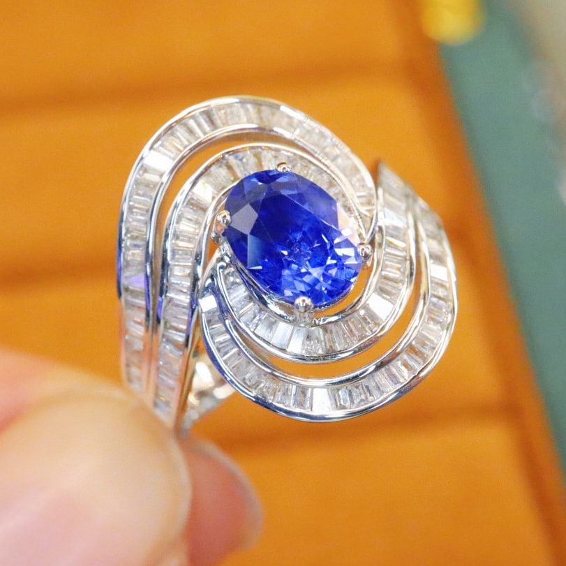 14k Gold 2.30 Ctw Natural Sapphire & Diamond Ring - 3
