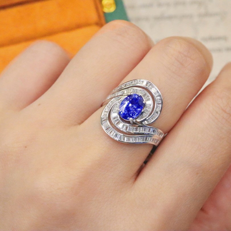 14k Gold 2.30 Ctw Natural Sapphire & Diamond Ring - 5