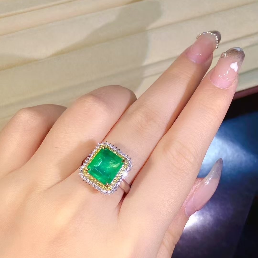 14k Gold 3.39 Ctw Vivid Green Natural Emerald & Diamond Ring - 3