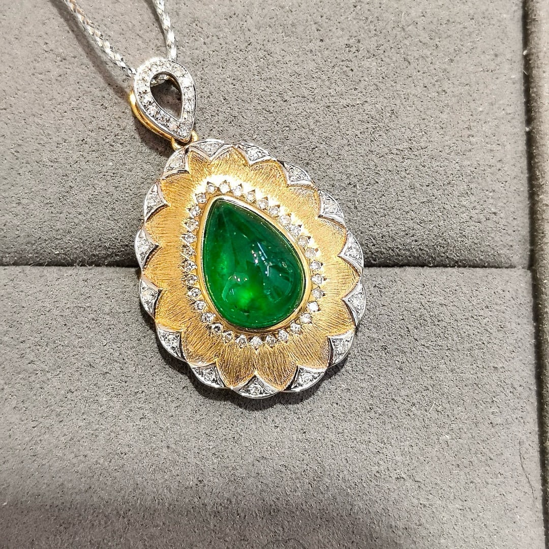 14k Gold 2.98 Ctw Vivid Green Natural Emerald & Diamond Pendant( Without Chain ) - 3