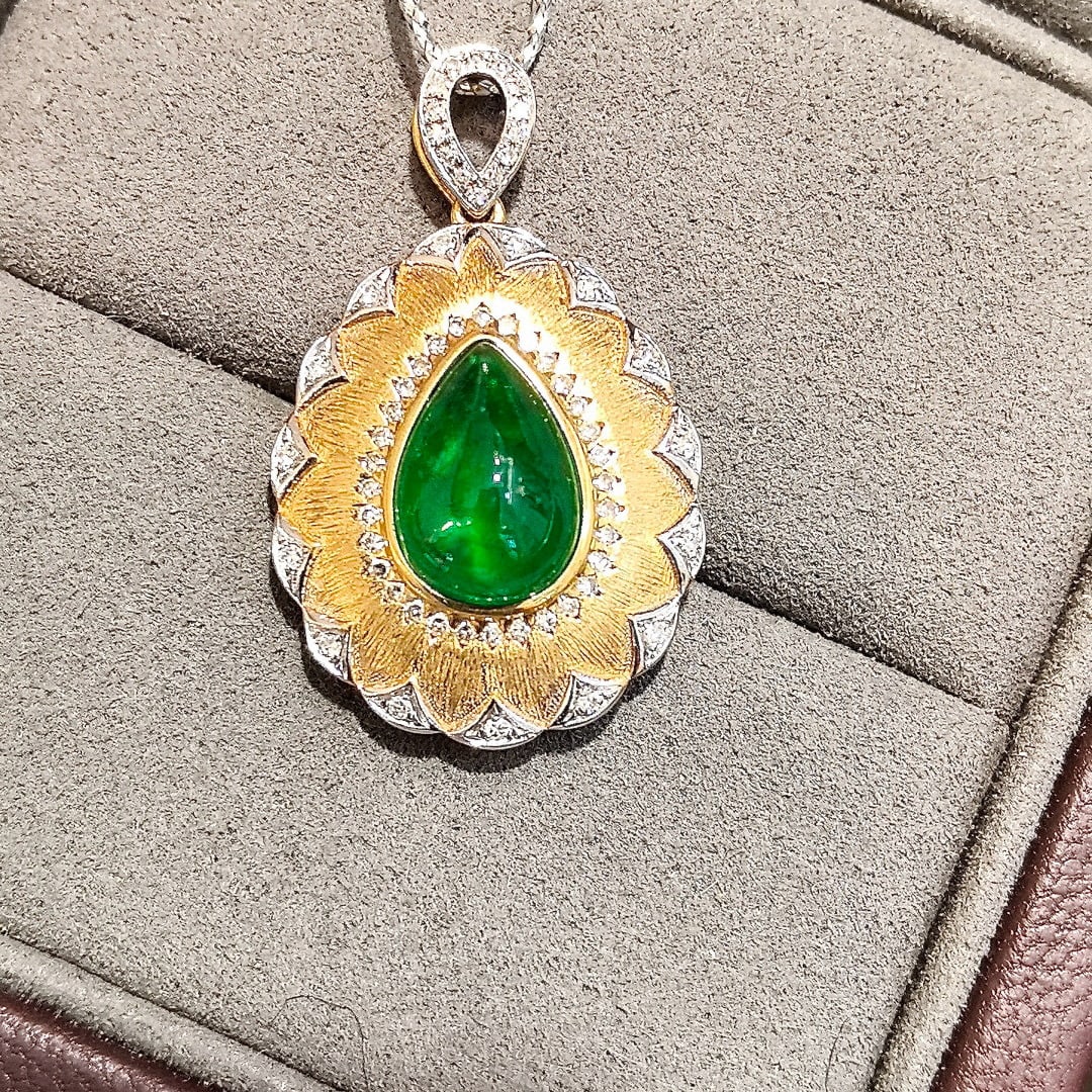 14k Gold 2.98 Ctw Vivid Green Natural Emerald & Diamond Pendant( Without Chain ) - 4