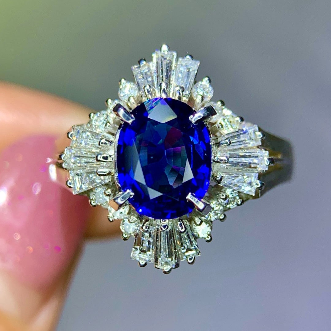 14k Gold 2.39 Ctw Natural Sapphire & Diamond Ring: Ref:230998320 // gold content:14k gold // ring size:7. 25us // // main gemstone:sapphire // shape:oval // carat weight:1. 65ct // color:royal blue // treatment:natural // // adjacent gemstone 2 :