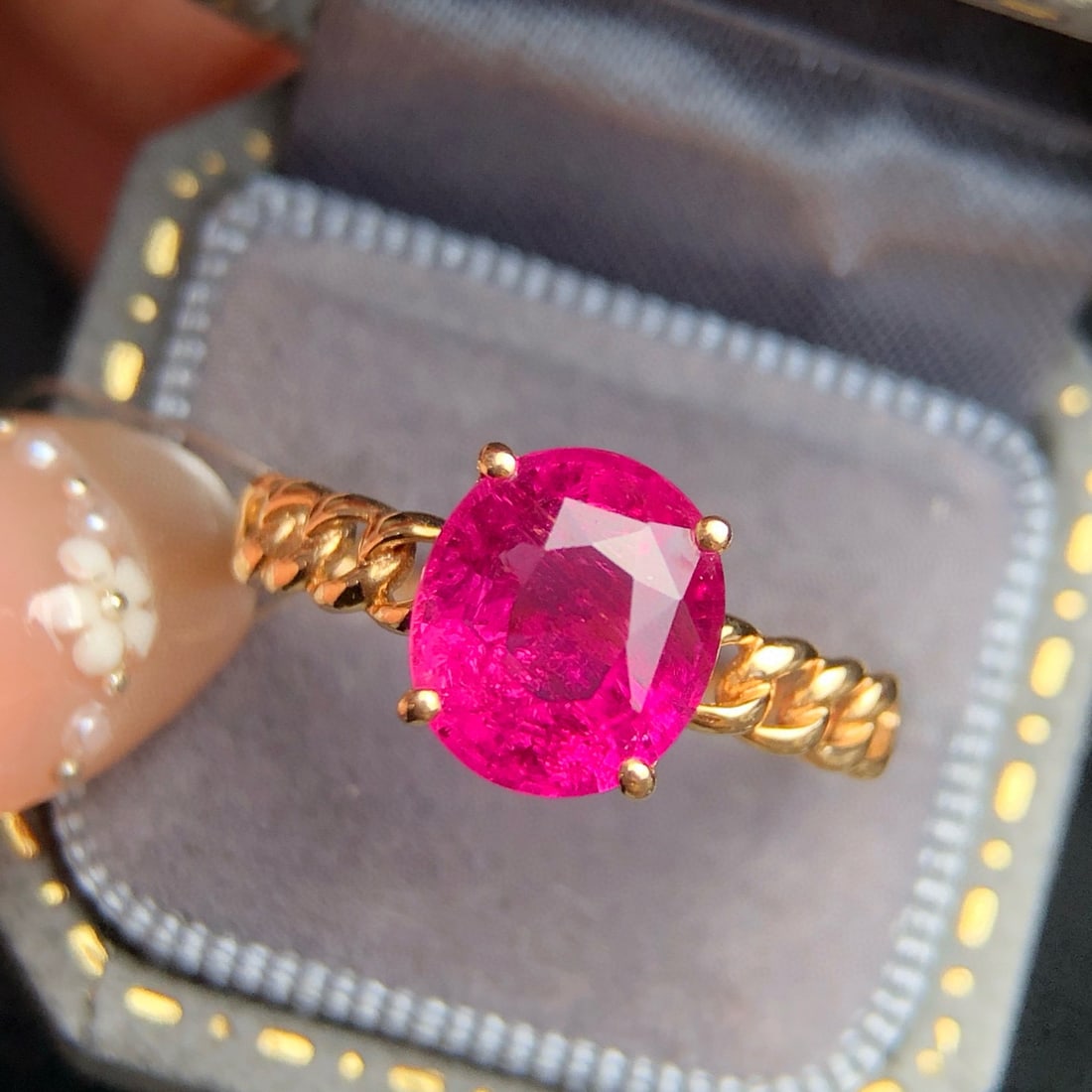 14k Gold 2.20 Ct Natural Tourmaline Ring: Ref:230998314 // gold content:14k gold // ring size:7. 25us // // main gemstone:tourmaline // shape:oval // carat weight:2. 20ct // color:red // treatment:natural // Condition: New High Estimate: 5000
