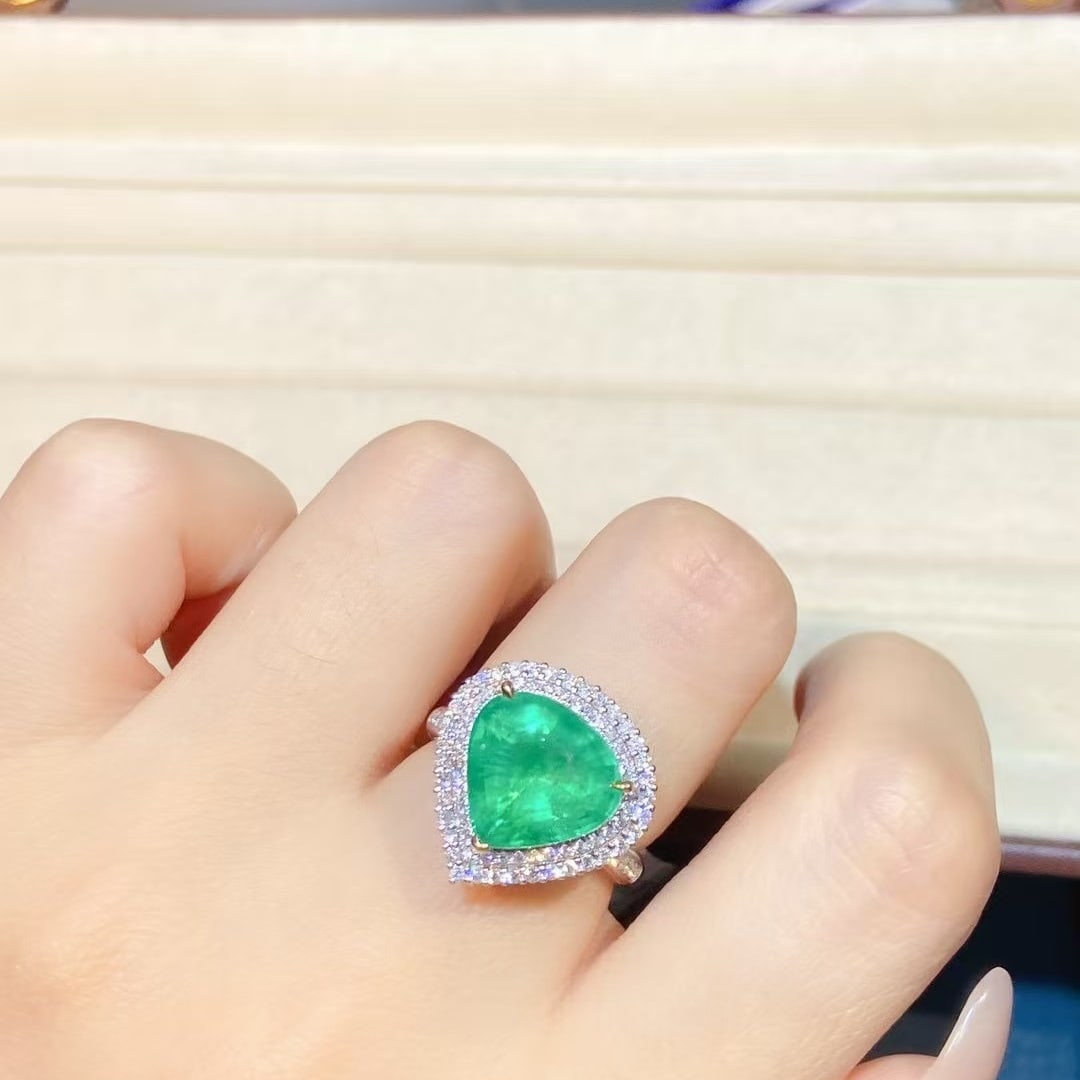 14k Gold 6.15 Ctw Natural Emerald & Diamond Ring - 3