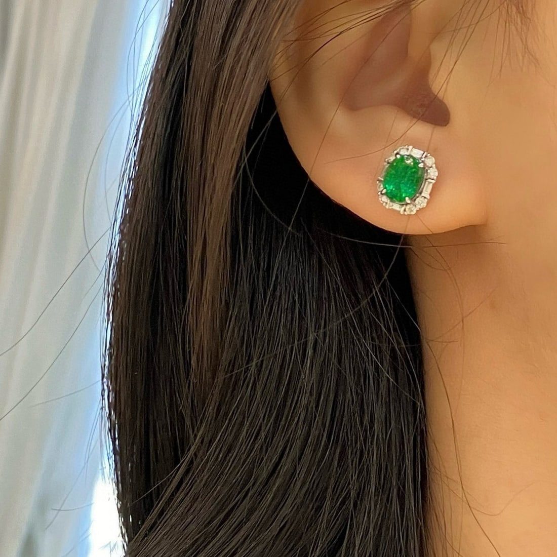 14k Gold 2.76 Ctw Vivid Green Natural Emerald & Diamond Earrings - 2