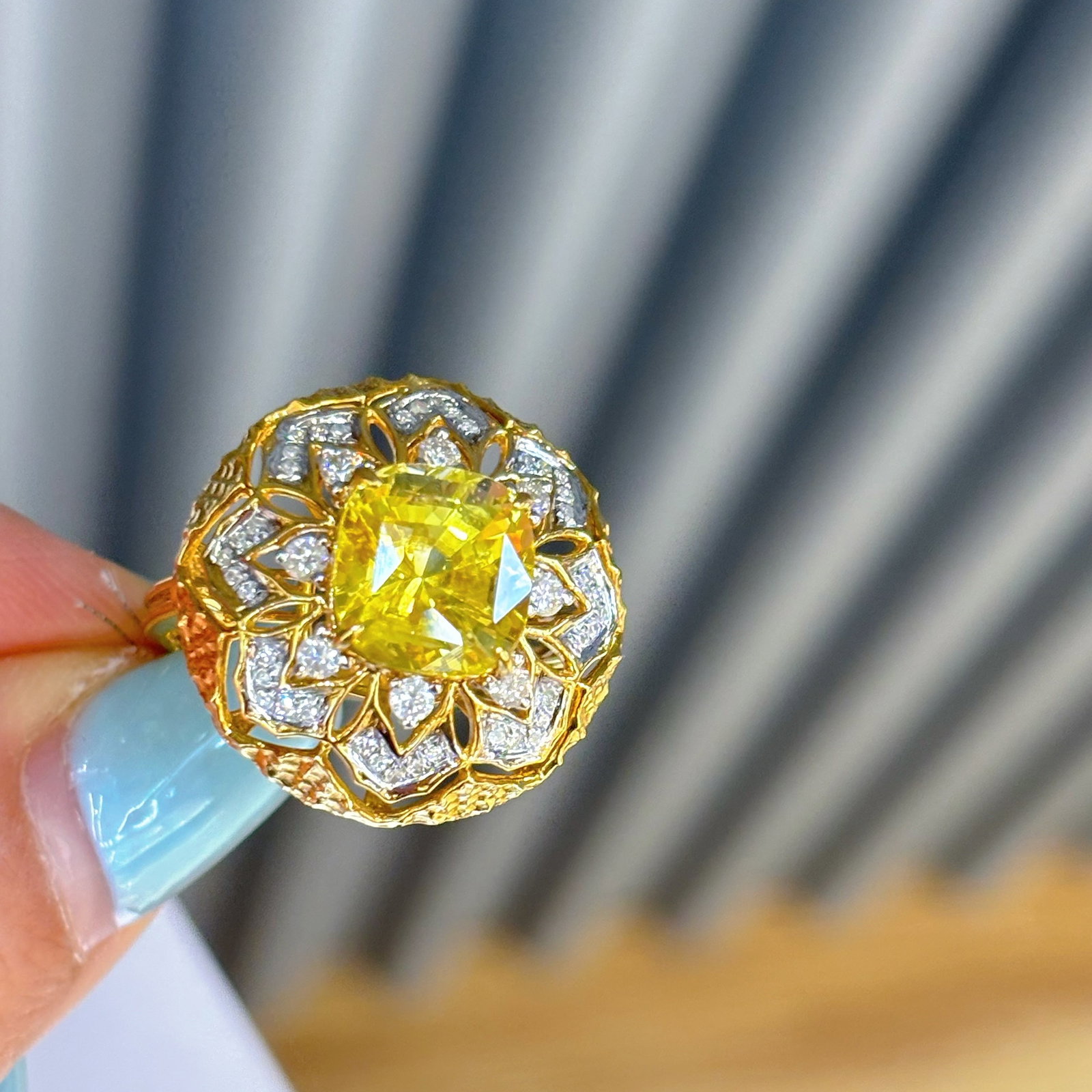 14k Gold 3.92 Ct Natural Sapphire & Diamond Ring - 5