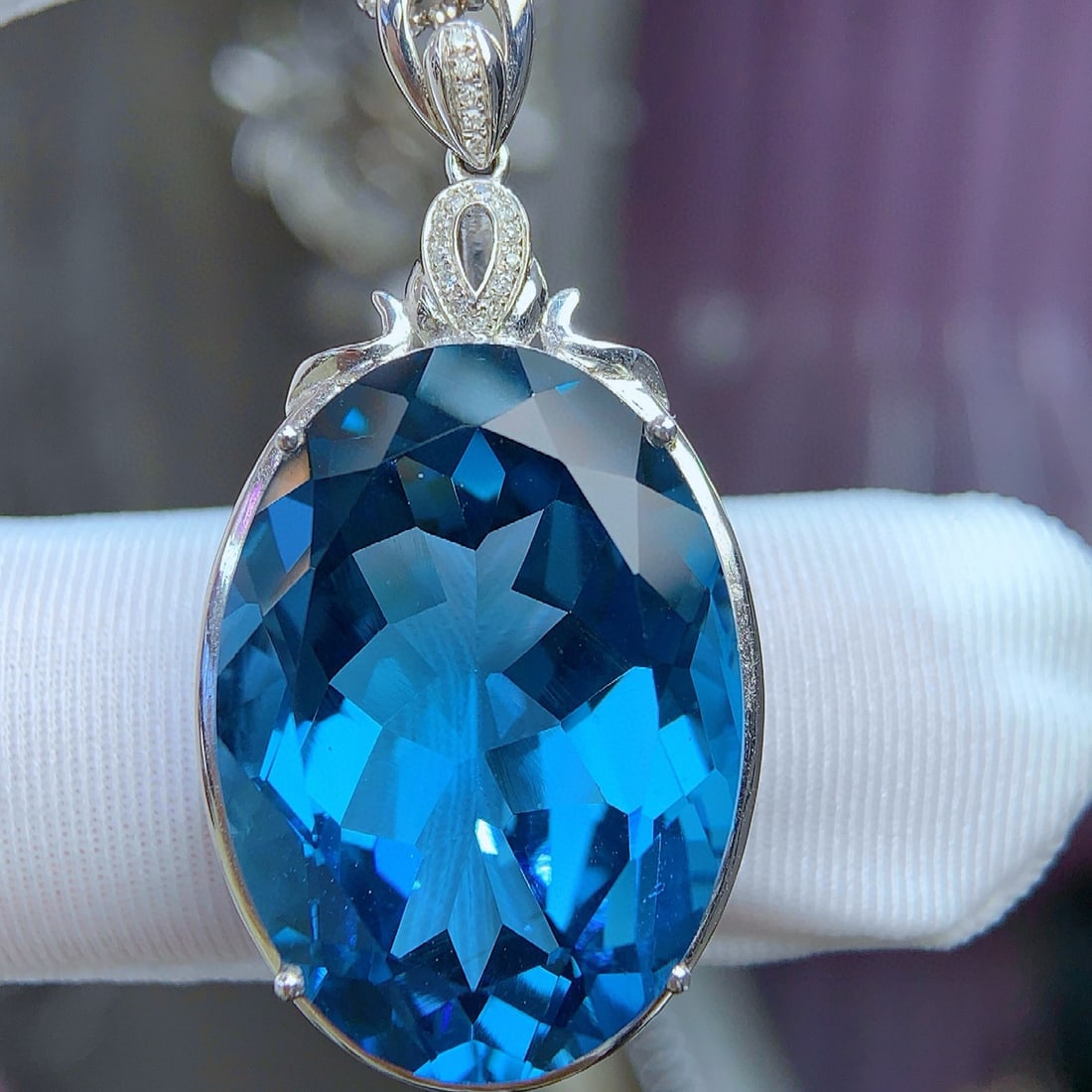 14k Gold 36.1 Ct Natural Topaz & Diamond Pendant( Without Chain ) - 2