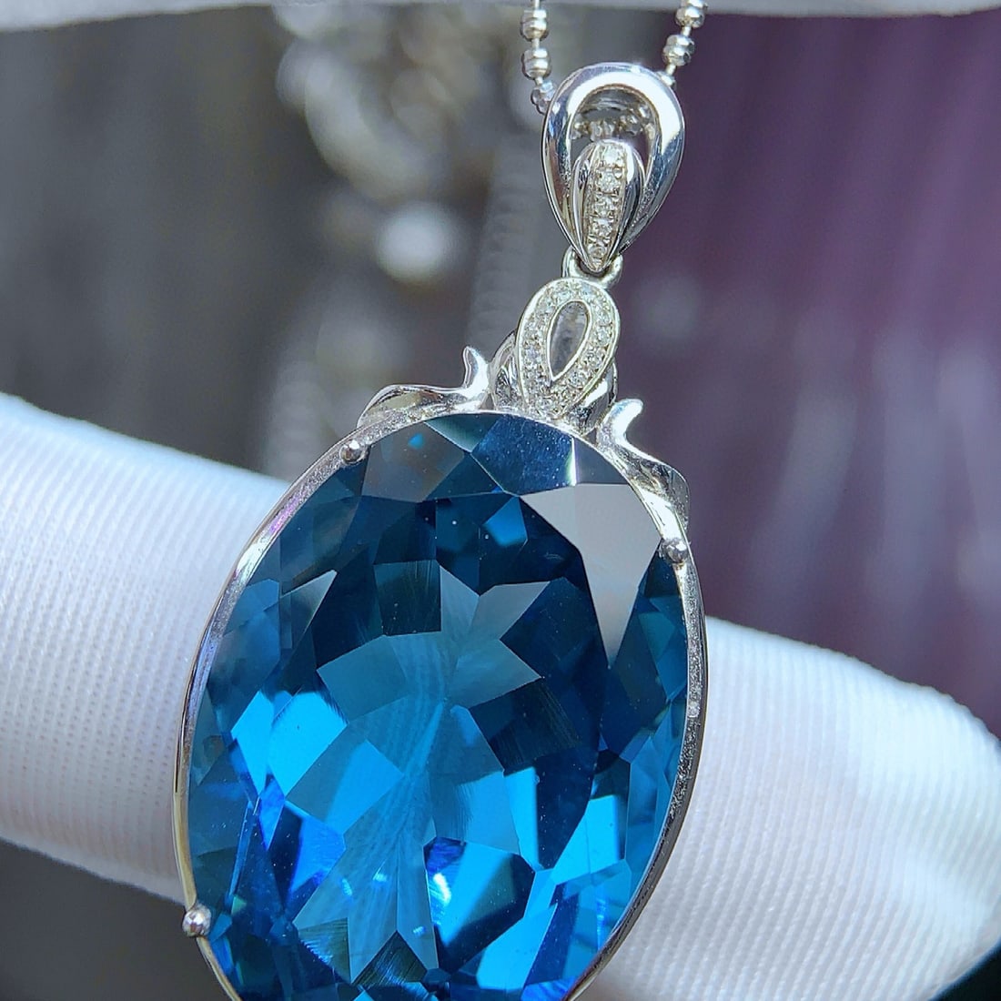 14k Gold 36.1 Ct Natural Topaz & Diamond Pendant( Without Chain ) - 3