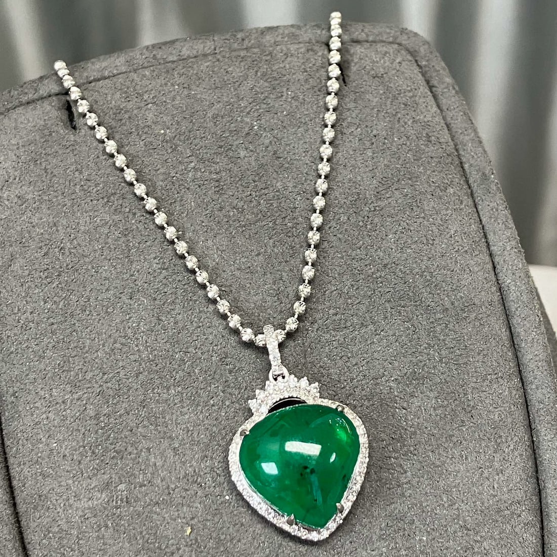 14k Gold 10.18 Ctw Vivid Green Natural Emerald & Diamond Pendant( Without Chain ) - 3