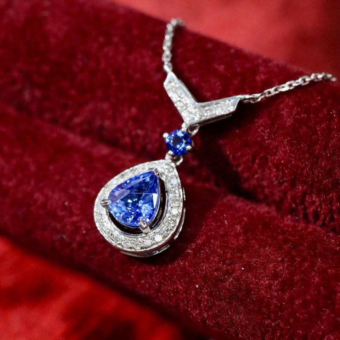 14k Gold 0.92 Ctw Natural Sapphire & Diamond Necklace - 2