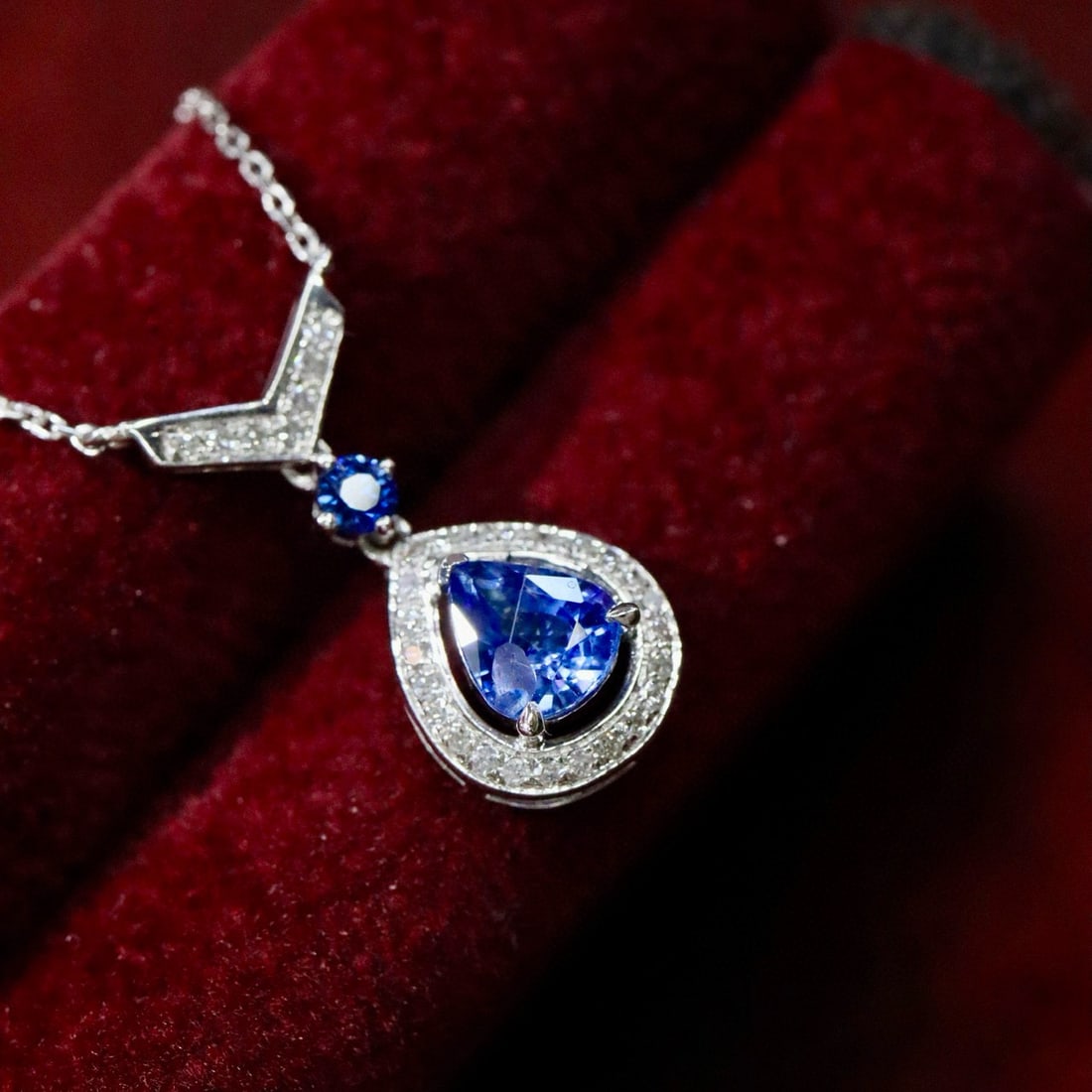 14k Gold 0.92 Ctw Natural Sapphire & Diamond Necklace - 3