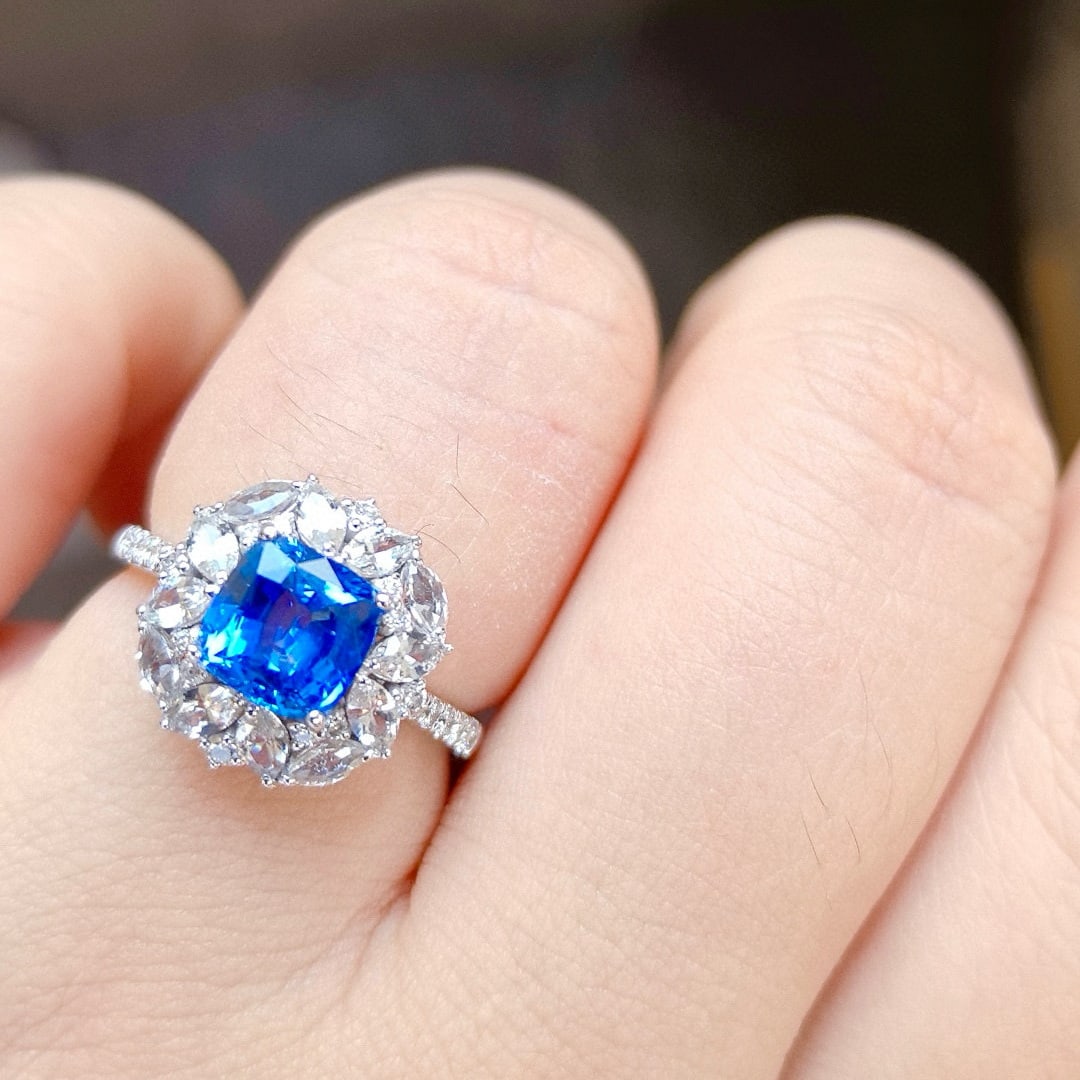 14k Gold 1.83 Ctw Natural Sapphire & Diamond Ring - 4