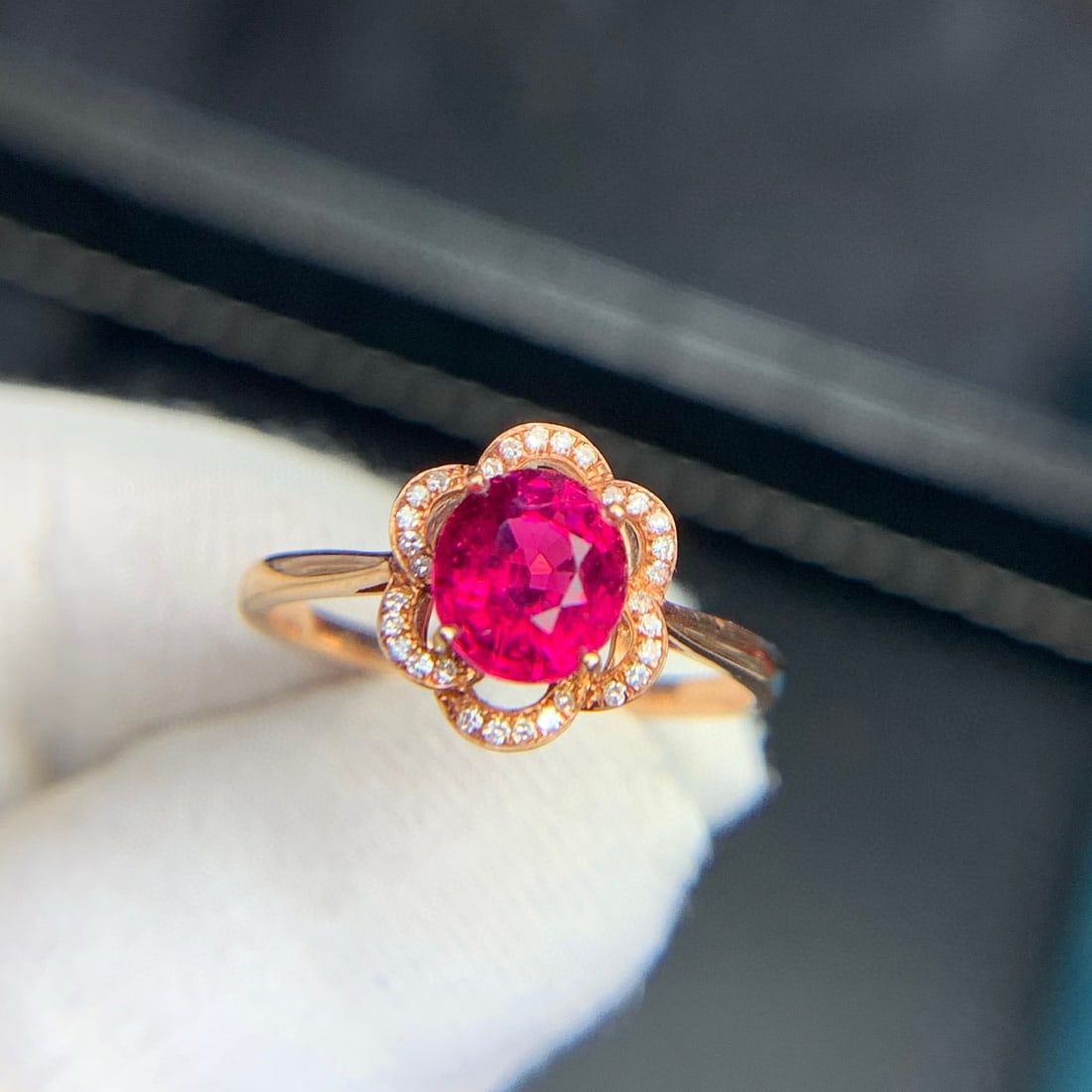 14k Gold 1.5 Ct Natural Tourmaline & Diamond Ring - 2