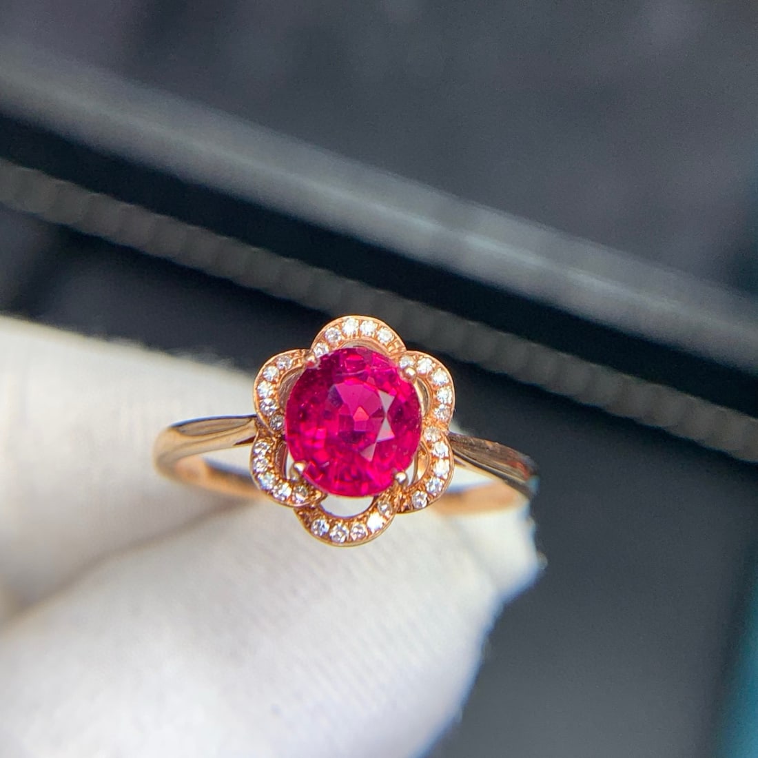 14k Gold 1.5 Ct Natural Tourmaline & Diamond Ring - 3