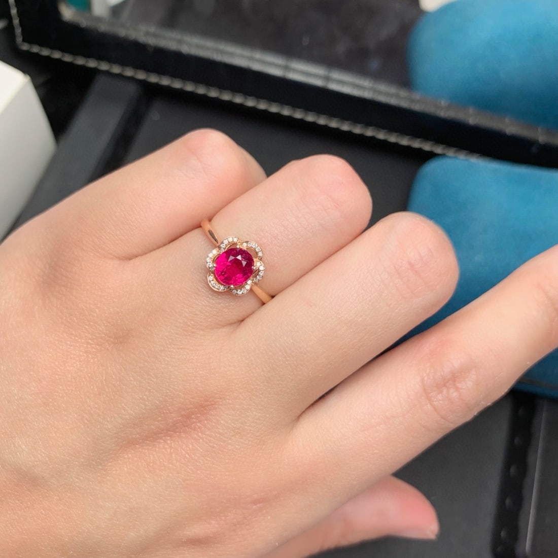 14k Gold 1.5 Ct Natural Tourmaline & Diamond Ring - 4