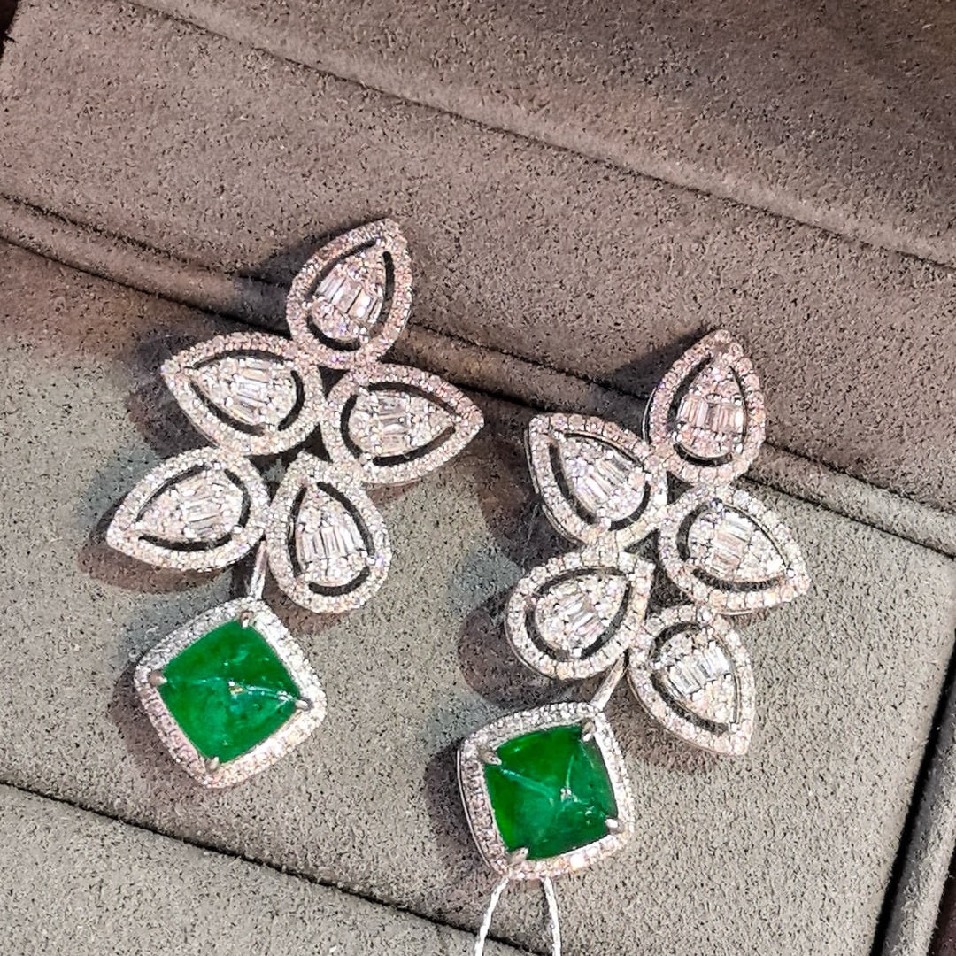 14k Gold 2.78 Ctw Vivid Green Natural Emerald & Diamond Earrings - 5