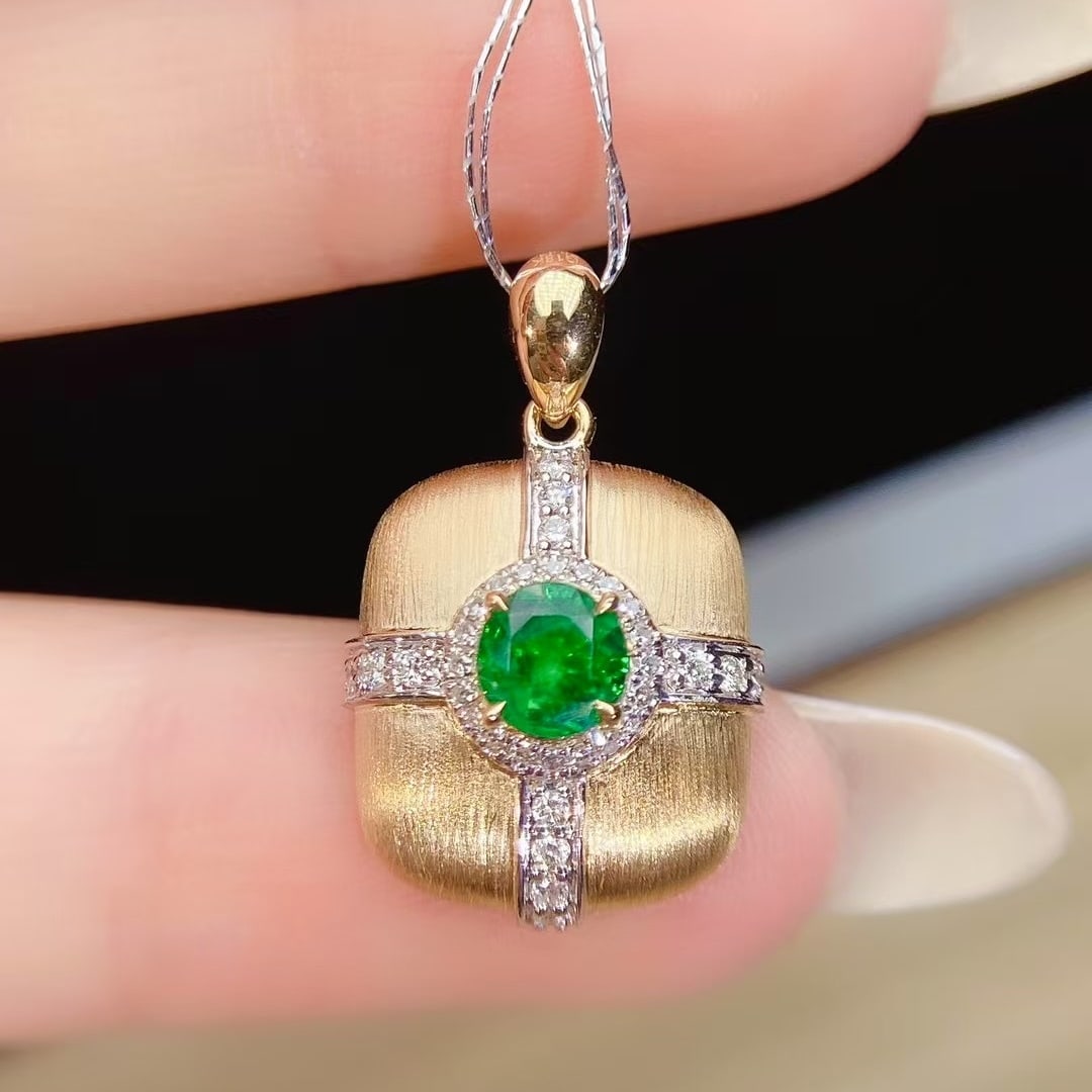 14k Gold 0.58 Ctw Vivid Green Natural Sapphire & Diamond Pendant( Without Chain ) - 2