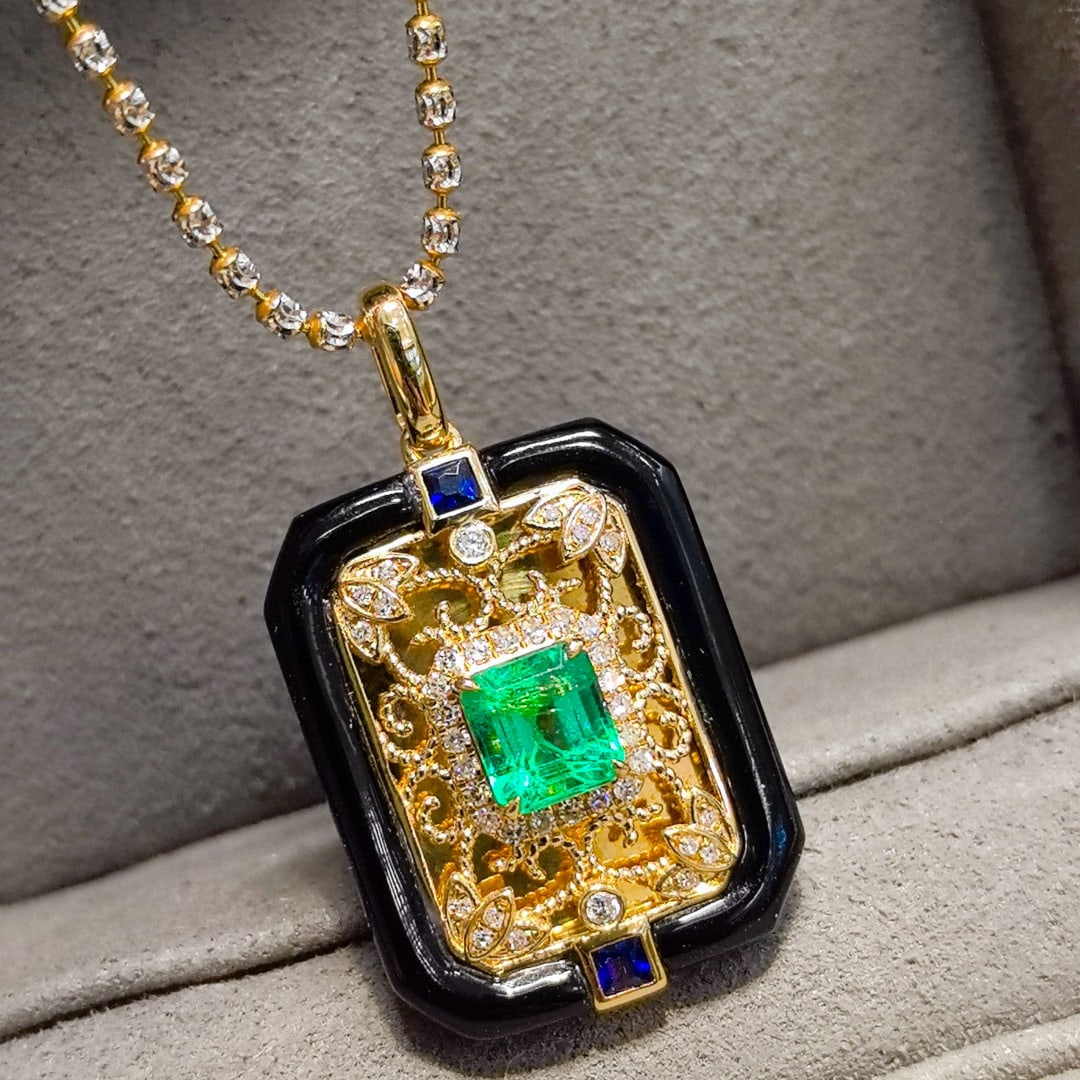 14k Gold 1.12 Ctw Vivid Green Natural Emerald & Diamond Pendant( Without Chain ): Ref:230998398 // gold content:14k gold // main gemstone:emerald // shape:octagonal // carat weight:0. 92ct // color:vivid green // treatment:natural // // adjacent gemstone 2 : diamond // shape:round