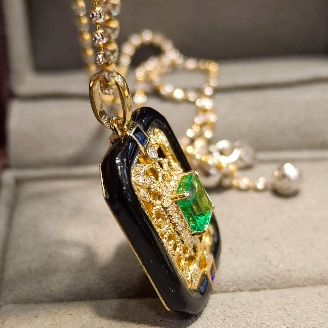 14k Gold 1.12 Ctw Vivid Green Natural Emerald & Diamond Pendant( Without Chain ) - 5