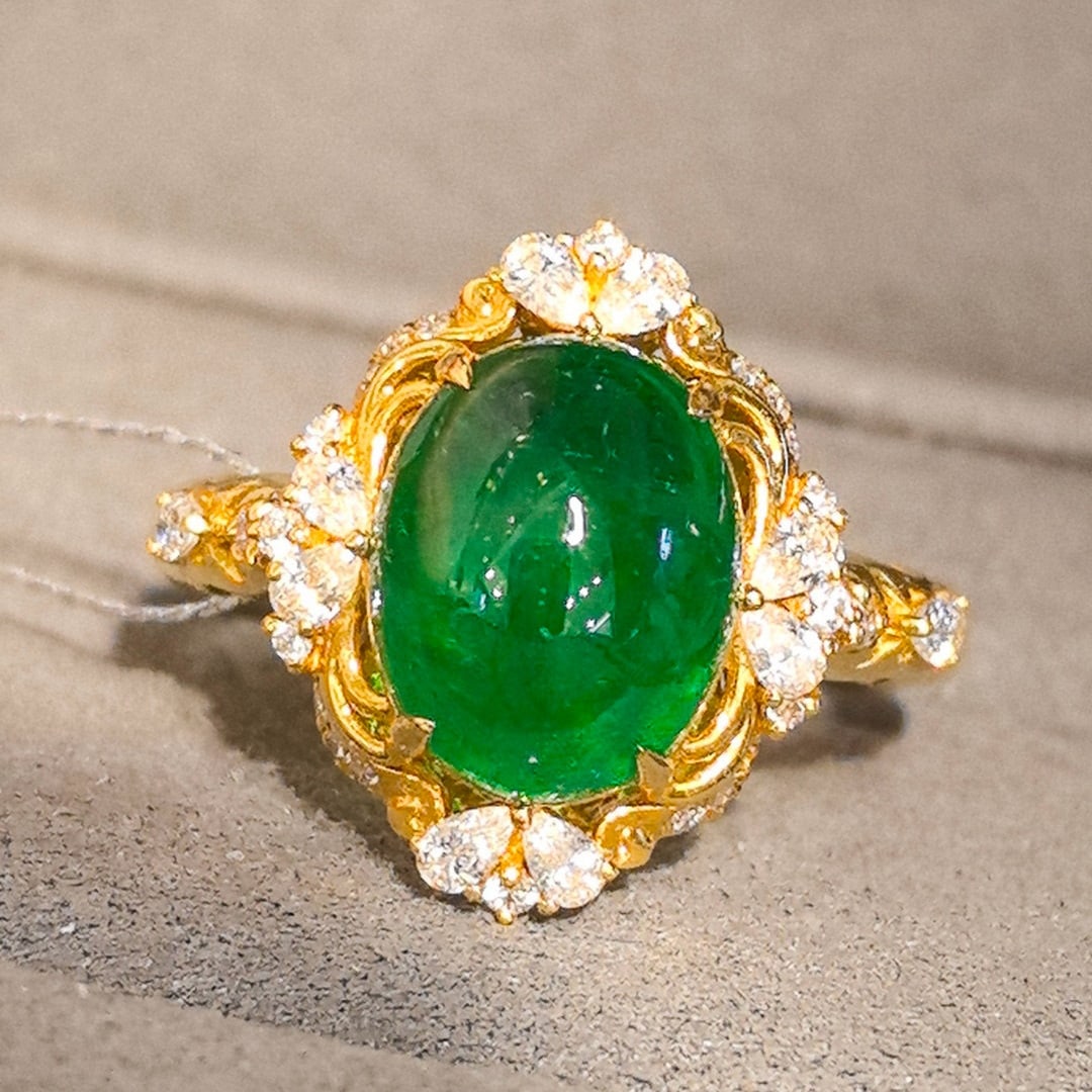 14k Gold 4.03 Ctw Vivid Green Natural Emerald & Diamond Ring: Ref:230998409 // gold content:14k gold // ring size:7. 25us // // main gemstone:emerald // shape:oval // carat weight:3. 58ct // color:vivid green // treatment:natural // // adjacent gemstone 2 :