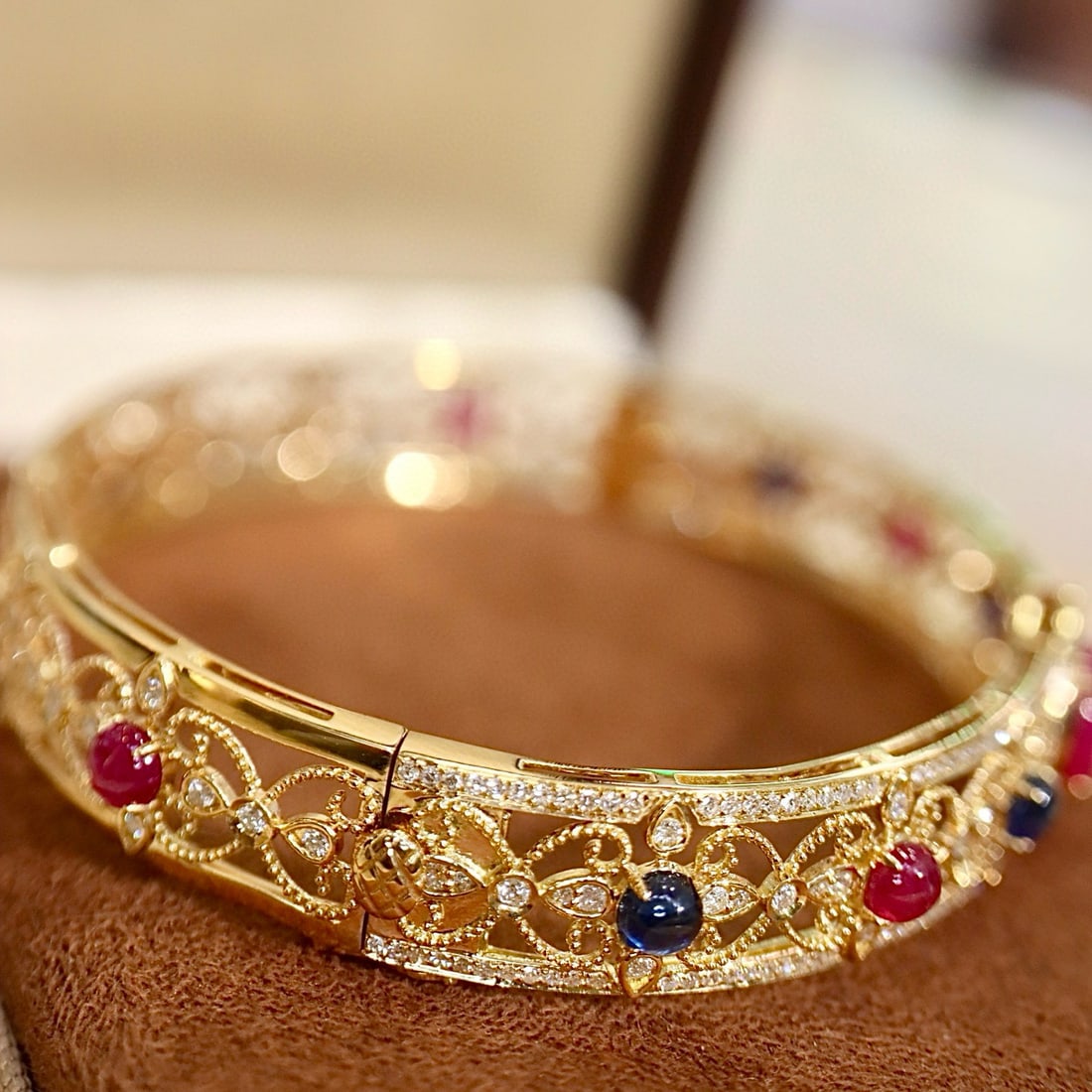 14k Gold 6.00 Ctw Natural Ruby & Diamond Bangle - 6