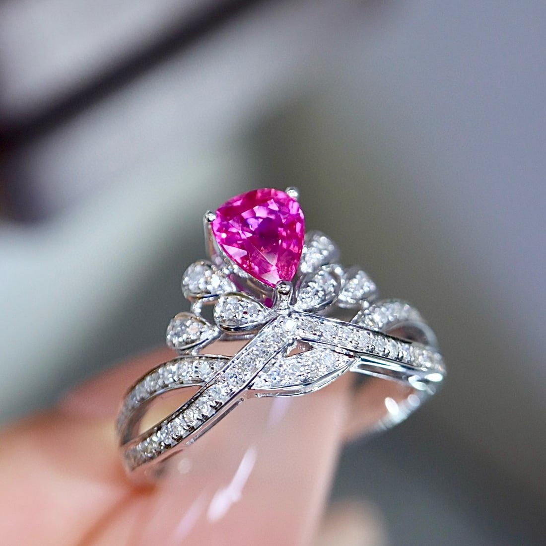 14k Gold 0.91 Ctw Natural Ruby & Diamond Ring - 3