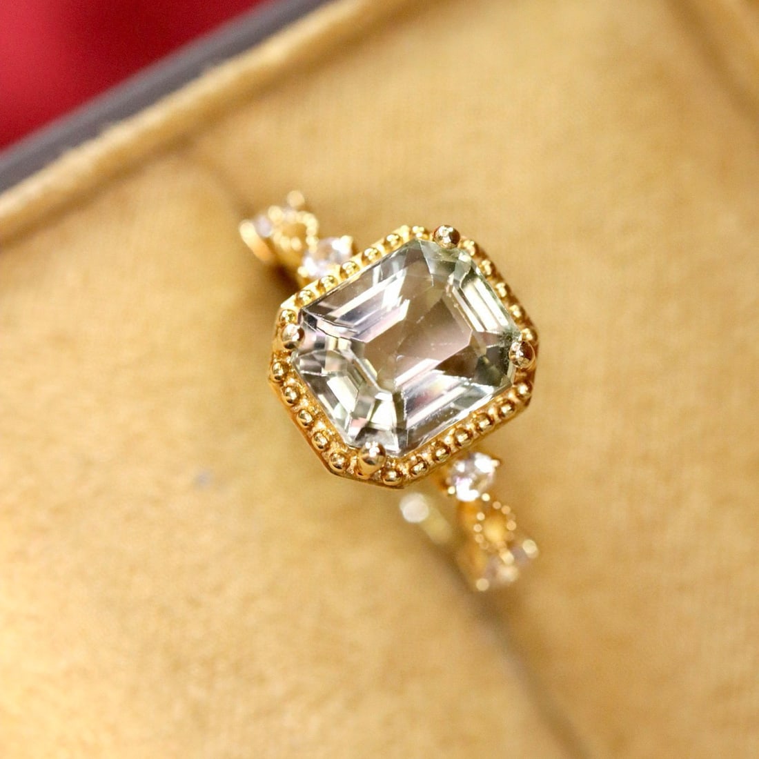 14k Gold 3.18 Ctw Natural Tourmaline & Sapphire Ring: Ref:230998417 // gold content:14k gold // ring size:7. 25us // // main gemstone:tourmaline // shape:octagonal // carat weight:2. 95ct // color:green // treatment:natural // // adjacent gemstone 2 :