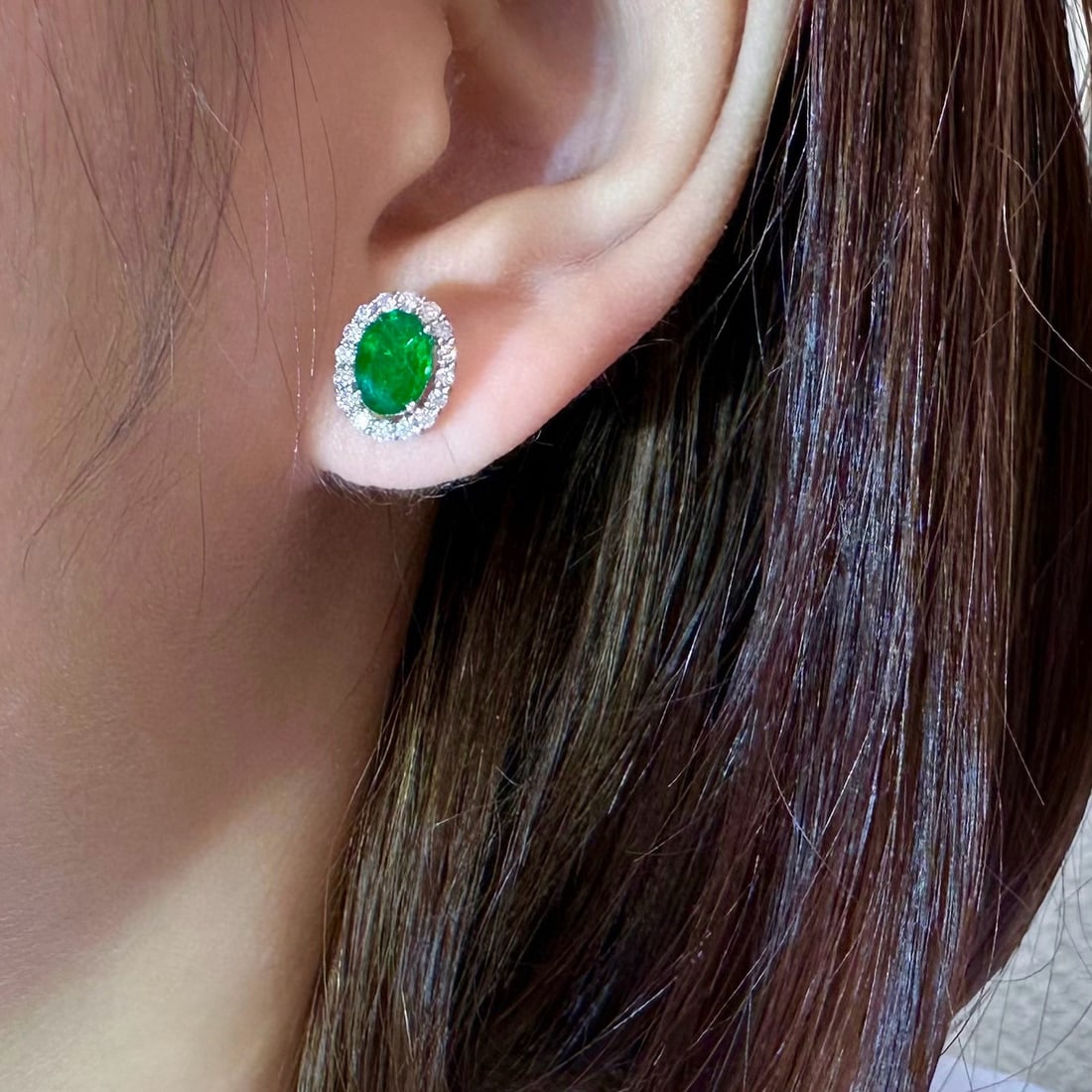 14k Gold 1.56 Ctw Vivid Green Natural Emerald & Diamond Earrings - 3