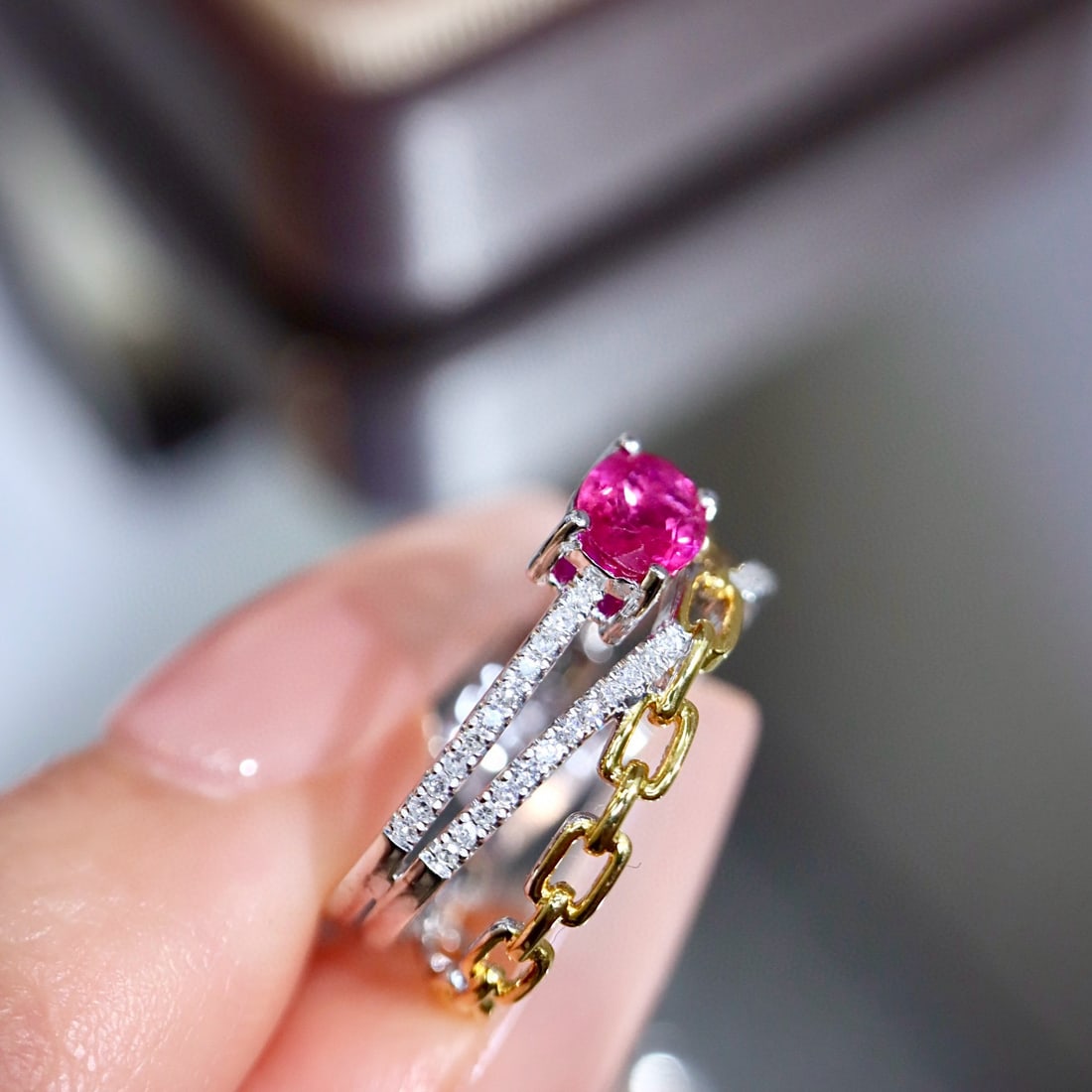 14k Gold 0.70 Ctw Natural Ruby & Diamond Ring - 3