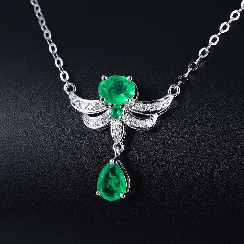 14k Gold 0.52 Ctw Vivid Green Natural Emerald & Diamond Necklace - 3