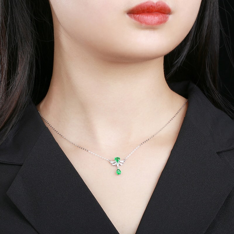 14k Gold 0.52 Ctw Vivid Green Natural Emerald & Diamond Necklace - 4