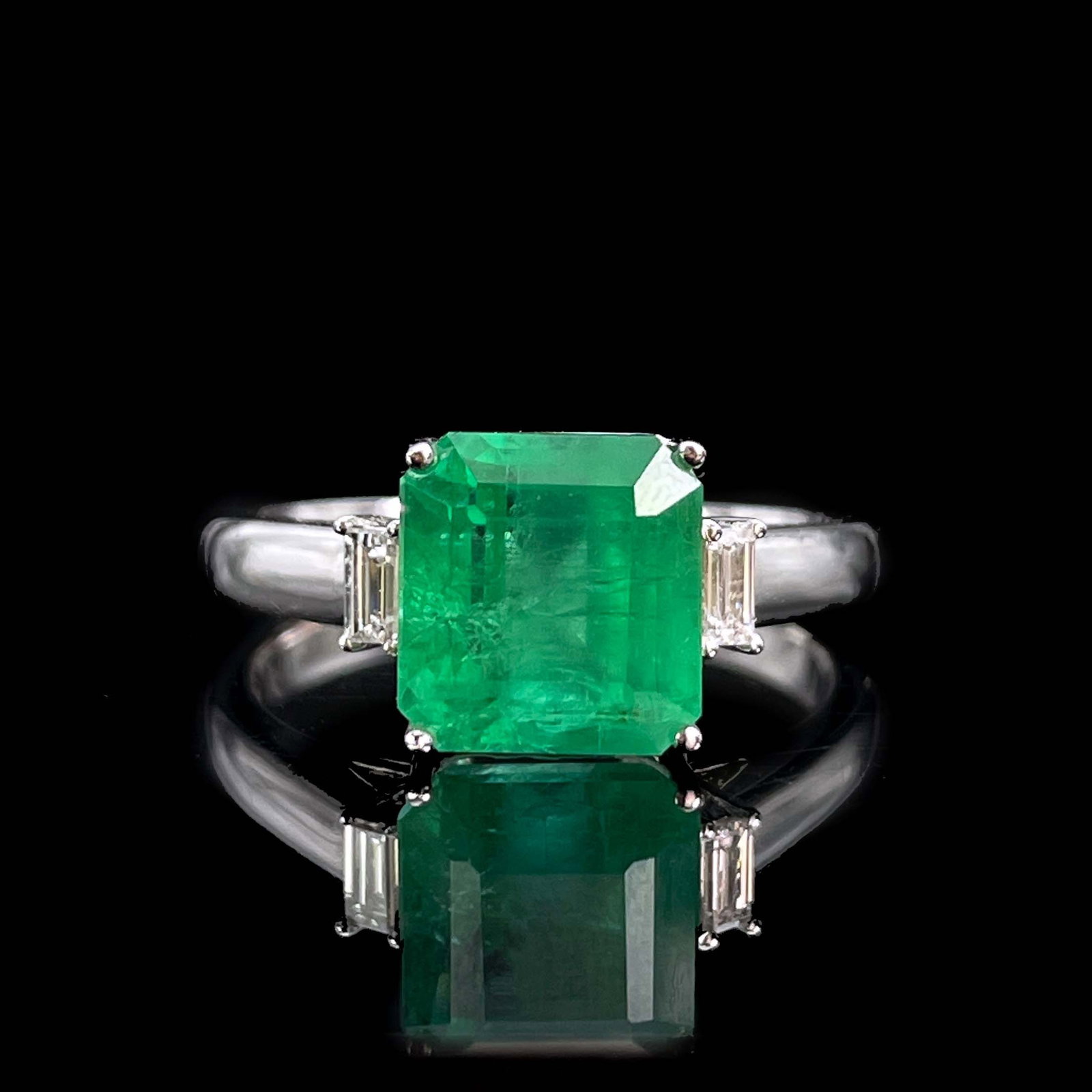 14k Gold 2.38 Ctw Vivid Green Natural Emerald & Diamond Ring - 6