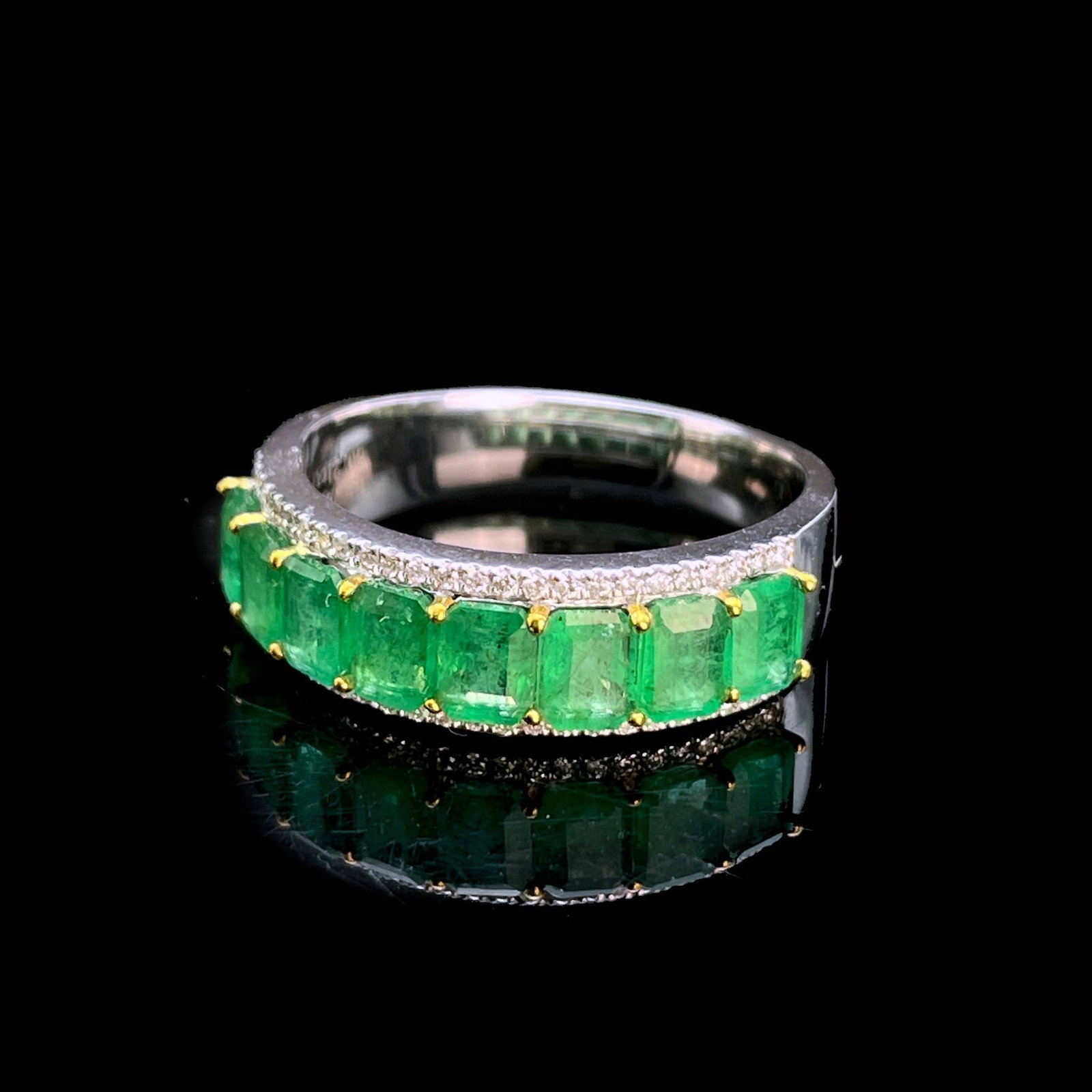 14k Gold 1.95 Ctw Vivid Green Natural Emerald & Diamond Ring - 2