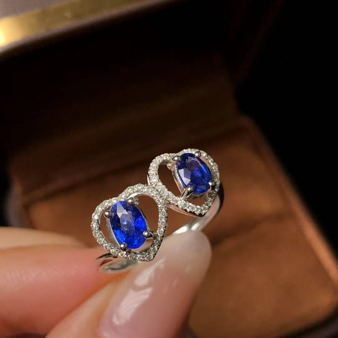 14k Gold 1.19 Ctw Vivid Blue Natural Sapphire & Diamond Ring - 3
